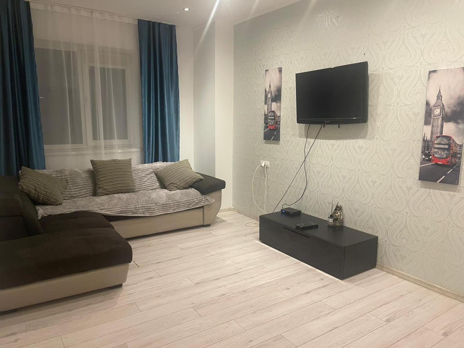 Amr Luxe * Bucureşti